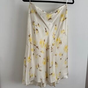 Banana Republic Low Rise midi skirt